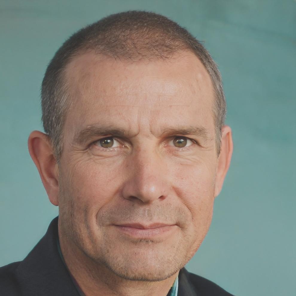 Ritratto di Davide Torregrossa